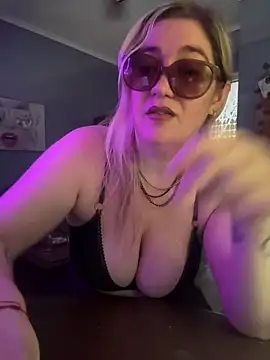 Granlady7 online show from 02-10-26, 06:51