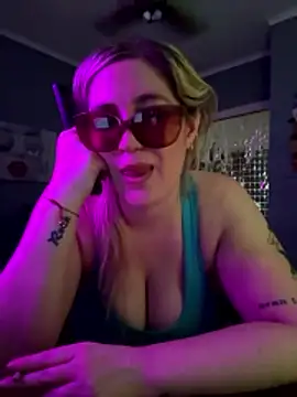 Snapshot of Granlady7 chatting on 01-07-26, 10:26 Granlady7 online show from 01-07-26, 10:26