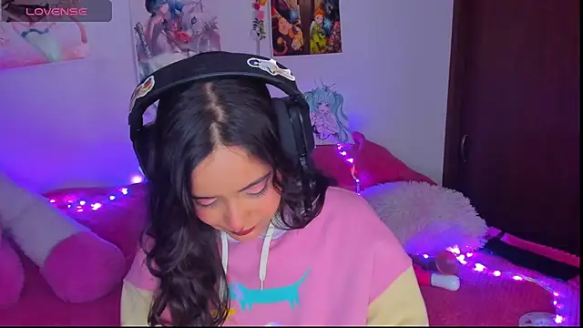 Maki sins online show from 09-19-25, 05:44