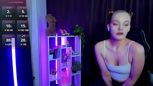 Ida FaneStain online show from 06-19-26, 02:06