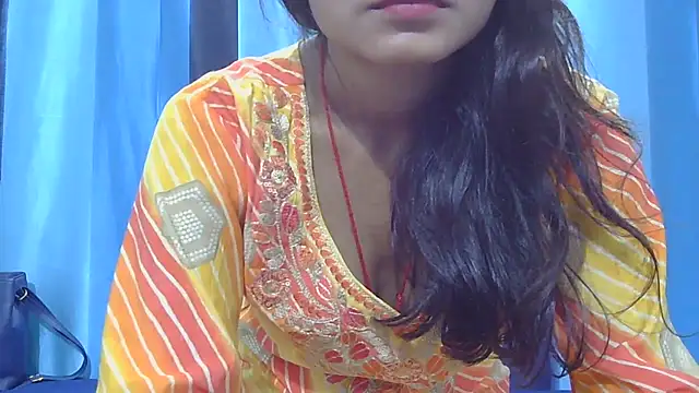 Aarti misty71 online show from 11-05-25, 05:21