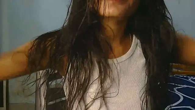 Snapshot of Aarti_misty71 chatting on 06-06-26, 05:45 Aarti misty71 online show from 06-06-26, 05:45