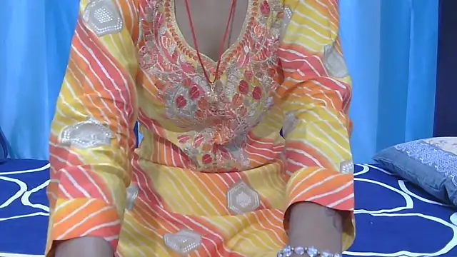 Aarti misty71 online show from 11-03-25, 05:23