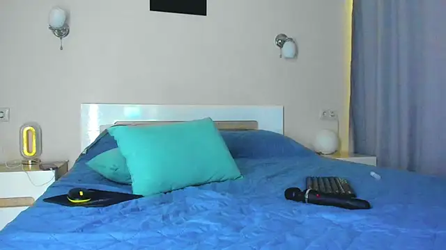 MadinaBrown online show from 02-08-26, 10:13