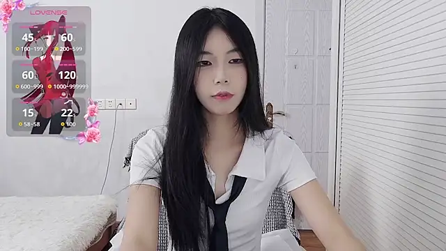 zhizhi0000 online show from 11-11-25, 02:34
