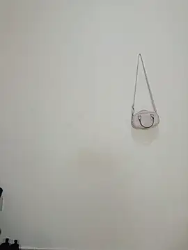 HugeTitisxx online show from 06-20-26, 06:18