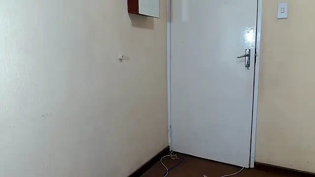 HugeTitisxx online show from 02-17-26, 05:54