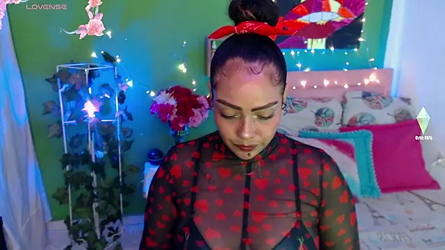 Snapshot of katherinnyazz chatting on 09-20-25, 04:17 katherinnyazz online show from 09-20-25, 04:17