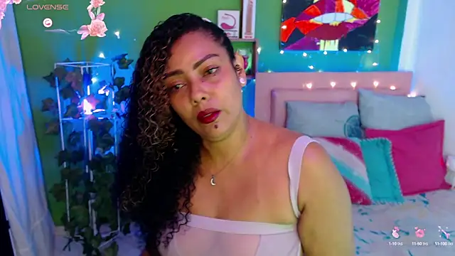 Snapshot of katherinnyazz chatting on 09-13-25, 12:21 katherinnyazz online show from 09-13-25, 12:21