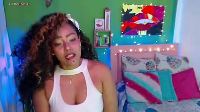 Snapshot of katherinnyazz chatting on 10-04-25, 08:16 katherinnyazz online show from 10-04-25, 08:16