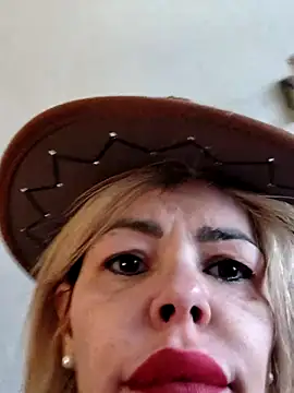 Snapshot of pirulera chatting on 01-09-26, 11:17 pirulera online show from 01-09-26, 11:17