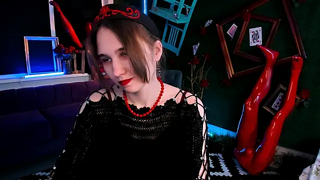 TessaMill online show from 11-15-25, 09:02