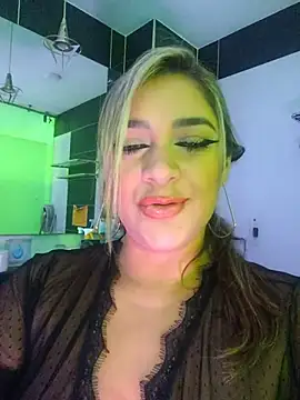 NicoleDiior online show from 05-22-26, 03:21