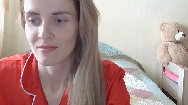 Snapshot of JayeTyler chatting on 06-15-26, 06:13 JayeTyler online show from 06-15-26, 06:13