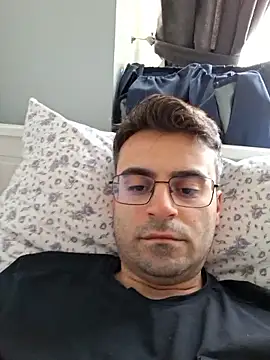 Obstacless online show from 03-11-26, 01:16