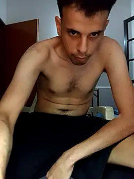 Snapshot of rocco3011 chatting on 02-06-26, 01:45 rocco3011 online show from 02-06-26, 01:45