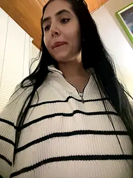 Snapshot of oh_nina chatting on 10-03-25, 11:28 oh nina online show from 10-03-25, 11:28