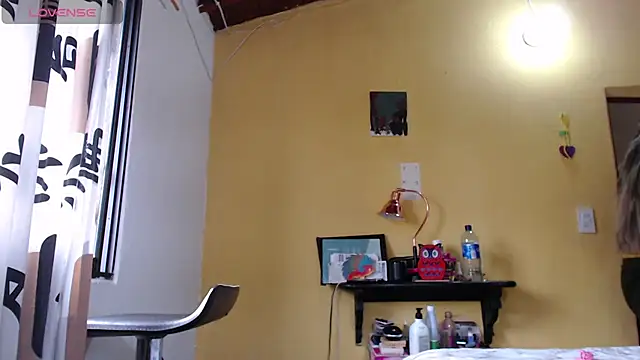 Emma Henderson online show from 11-05-25, 12:41