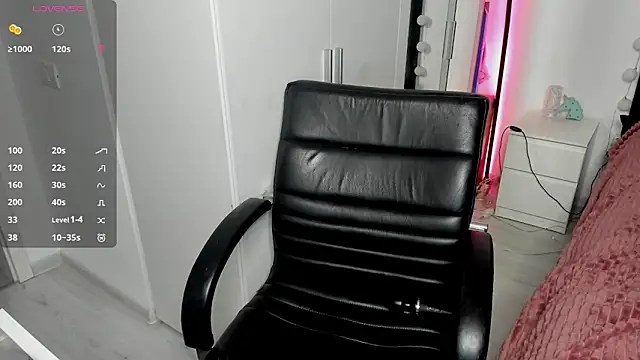 LovelyAria  online show from 02-17-26, 09:01