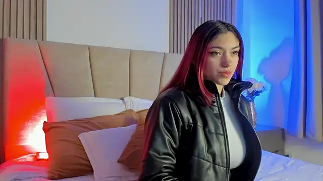 Victoria Beaumont online show from 11-18-25, 11:35