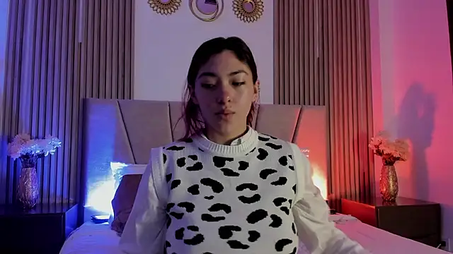 Victoria Beaumont online show from 01-11-26, 12:01