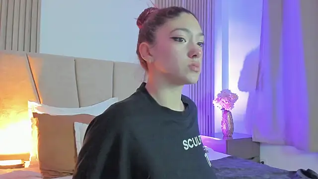 Victoria Beaumont online show from 12-03-25, 12:04