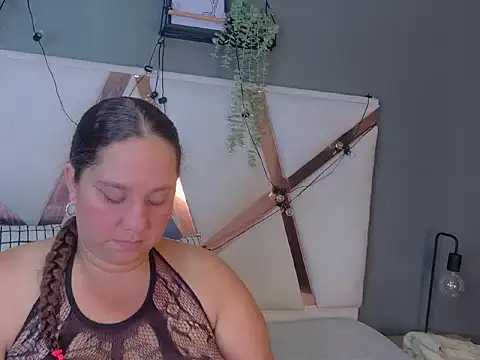 JenaCooper  online show from 07-12-26, 11:33