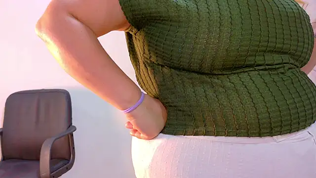 JenaCooper  online show from 02-05-26, 02:51