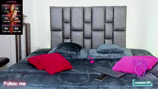 miaroberts69 online show from 10-11-25, 11:50