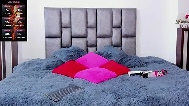 miaroberts69 online show from 10-06-25, 09:37