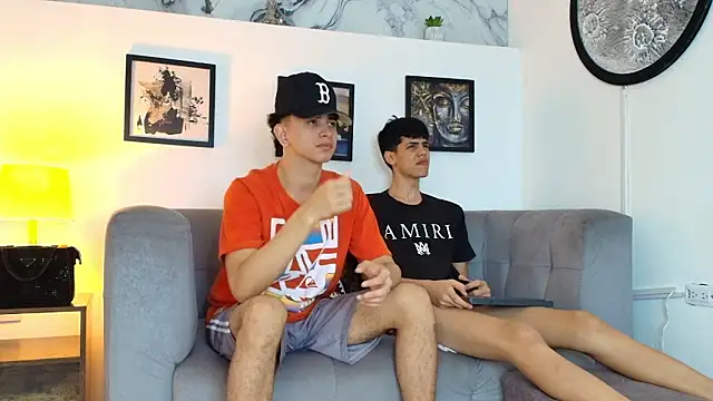 TWINKS FRIENDS online show from 03-04-26, 01:30