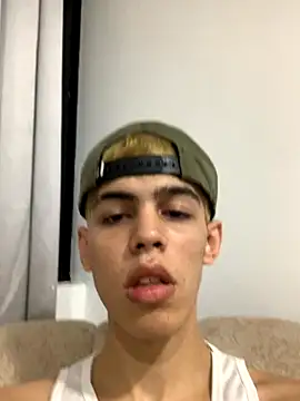 TWINKS FRIENDS online show from 11-22-25, 01:15