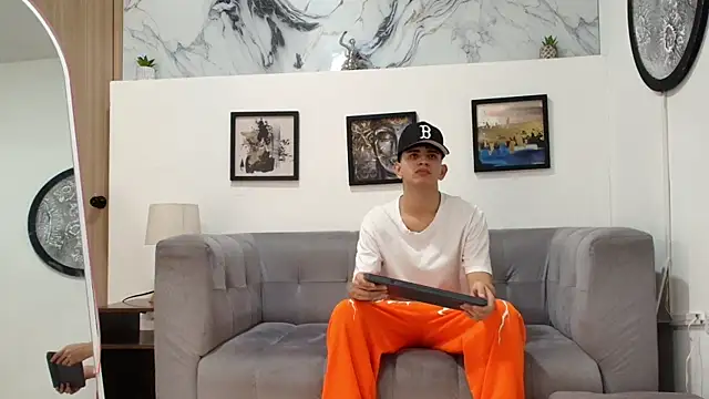 TWINKS FRIENDS online show from 03-03-26, 01:18