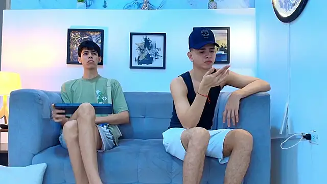 TWINKS FRIENDS online show from 03-18-26, 01:24