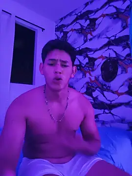 Snapshot of Hiroshi_Shen chatting on 06-21-26, 12:16 Hiroshi Shen online show from 06-21-26, 12:16