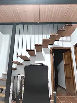 Hiroshi Shen online show from 10-31-25, 10:23