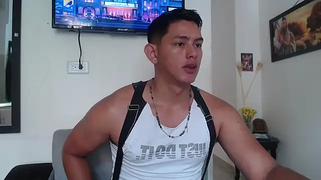 Snapshot of Hiroshi_Shen chatting on 05-03-26, 01:04 Hiroshi Shen online show from 05-03-26, 01:04