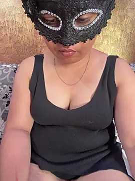 Snapshot of Iampriyaaa15 chatting on 07-18-26, 08:12 Iampriyaaa15 online show from 07-18-26, 08:12