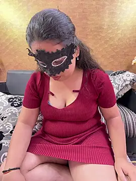 Iampriyaaa15 online show from 03-25-26, 06:13