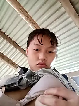 Snapshot of memeto_sexy chatting on 10-28-25, 12:33 memeto sexy online show from 10-28-25, 12:33