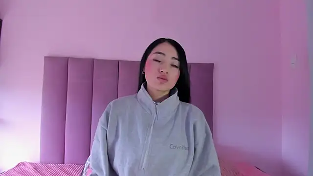 violet myerrs online show from 09-12-25, 12:49