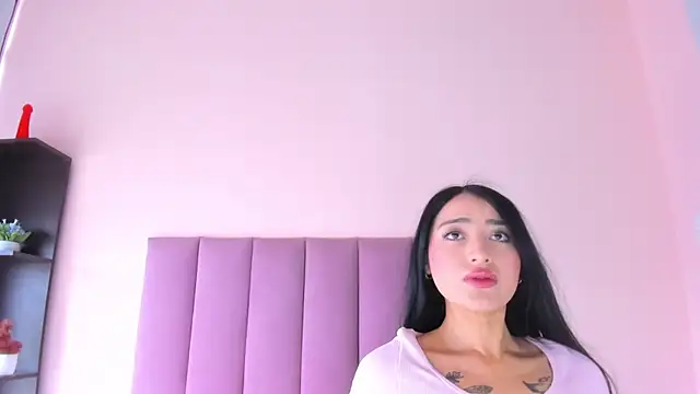 violet myerrs online show from 11-17-25, 01:15