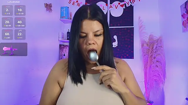 Iamlola  online show from 02-12-26, 03:06