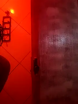 Snapshot of brasileirinha_timida chatting on 01-15-26, 05:00 brasileirinha timida online show from 01-15-26, 05:00