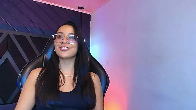 zoe martins  online show from 04-18-26, 05:26