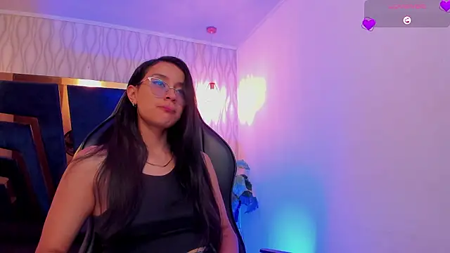 zoe martins  online show from 02-14-26, 05:35