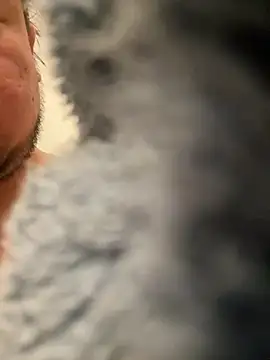 Snapshot of siohuki-debu chatting on 11-17-25, 03:27 siohuki-debu online show from 11-17-25, 03:27