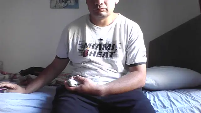 Snapshot of kocasosisli chatting on 07-08-26, 03:02 kocasosisli online show from 07-08-26, 03:02