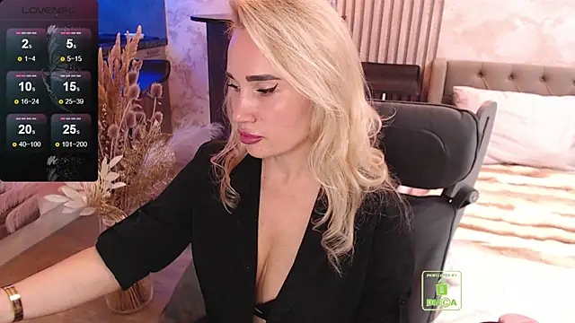 FreeBerryMILF online show from 02-14-26, 08:09