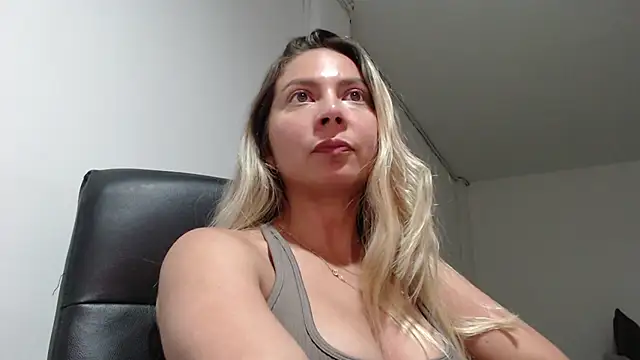 manelyk 17 online show from 03-03-26, 11:12